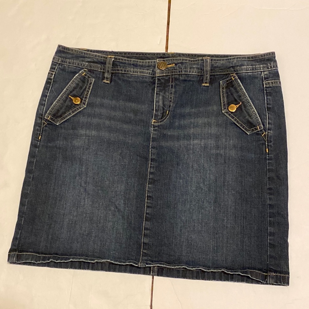 Tommy Hilfiger classic denim jeans skirt size 10